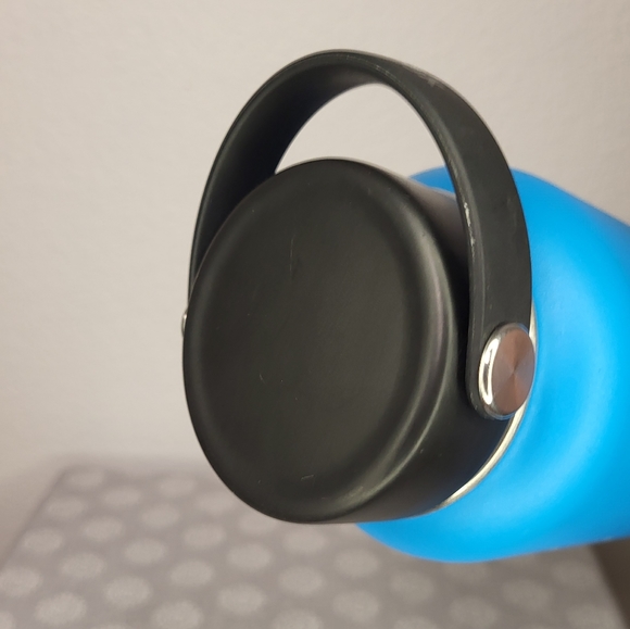 Hydro Flask 32 oz Insulated Wide Mouth Jug w Flex Cap in Pacific Blue - Picture 4 of 4